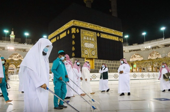 Petugas Masjidil Haram.jpg