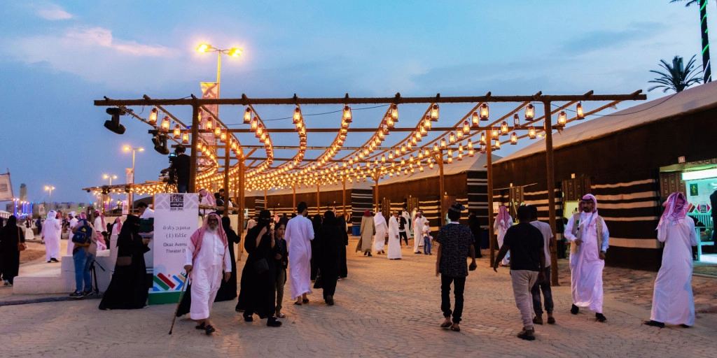 h4-experience-the-diversity-of-culture-in-souq-okaz-festival-meta-1687927215.jpg