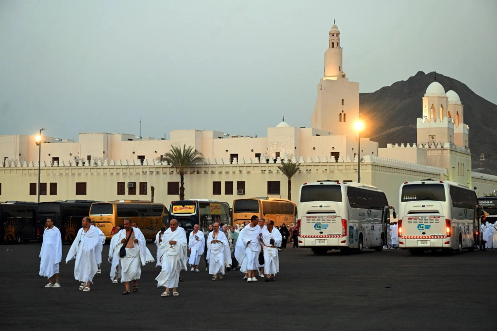 WhatsApp Image 2024-12-31 at 11.43.54.jpeg