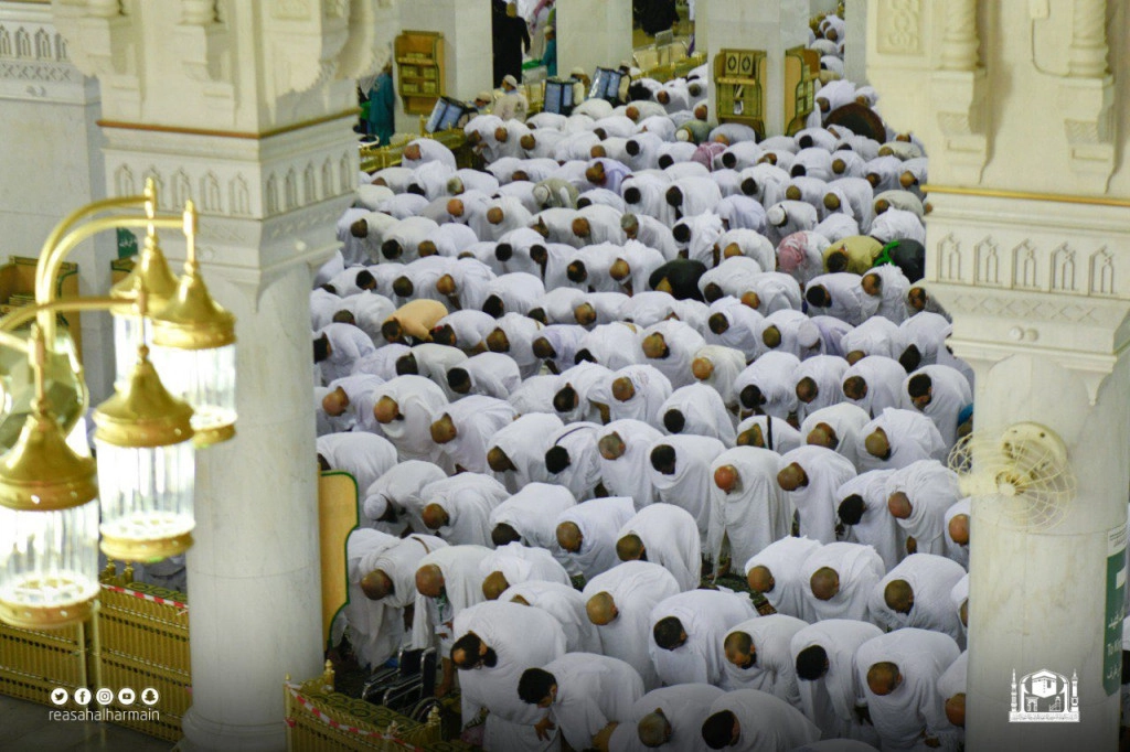 aeae6ad4-tarawih-haram-3.jpg