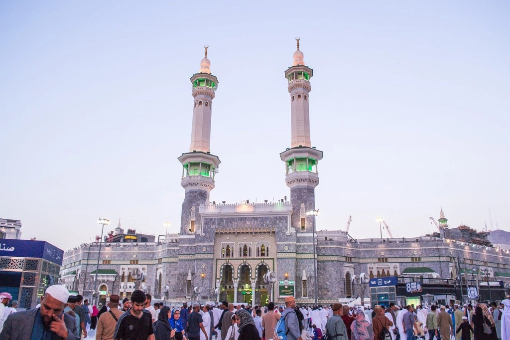gates_of_masjid_al_haram.jpg