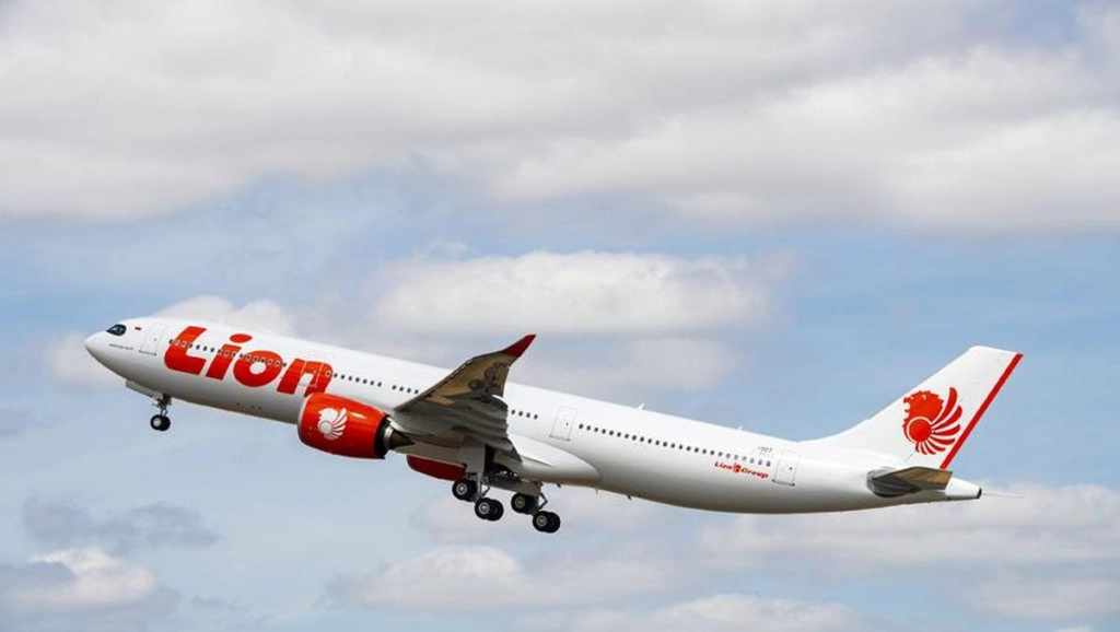 penerbangan-umroh-lion-air-4_169.jpeg