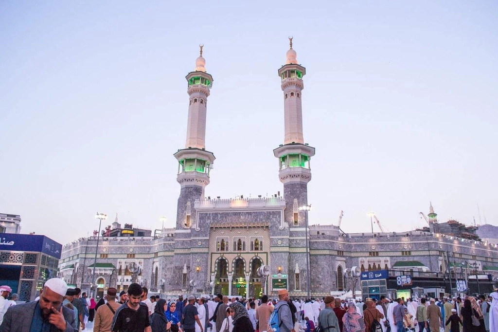 gates_of_masjid_al_haram.jpg