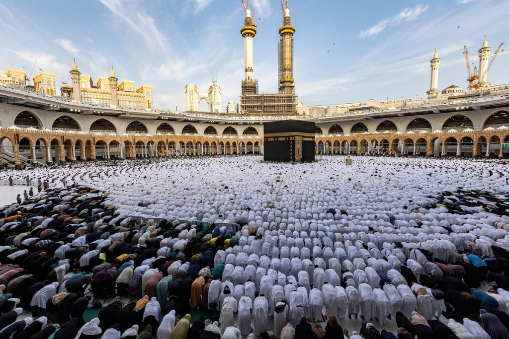 begini-suasana-salat-idul-fitri-di-masjidil-haram-1.jpeg