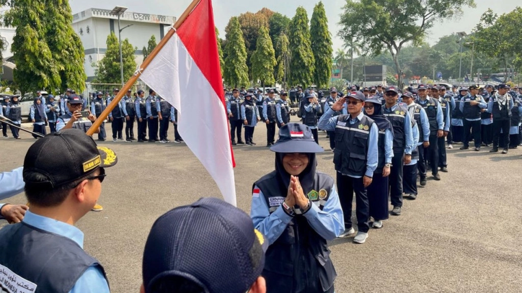 6810cc4d6683f-pelepasan-keberangkatan-petugas-haji-indonesis_1265_711.jpg