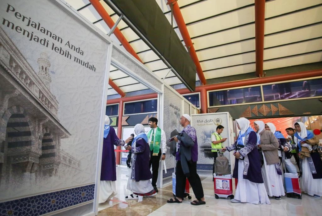 melihat_keberangkatan_jemaah_haji_dari_terminal_khusus_haji_soekarnohatta_68934.jpeg