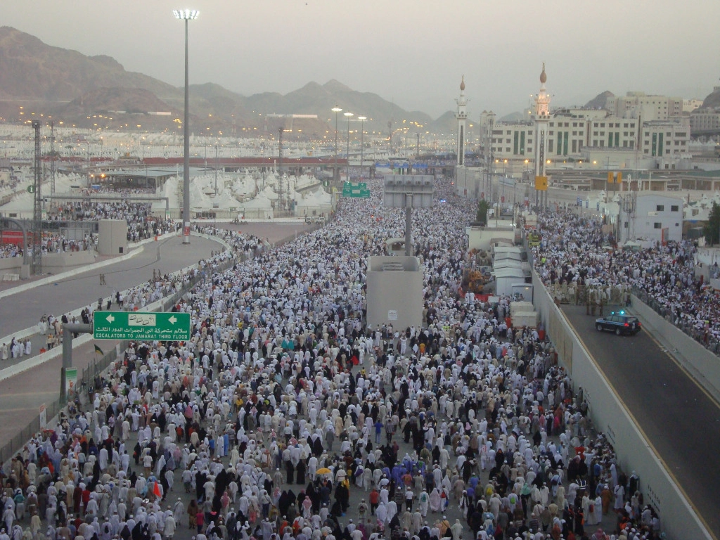 The_way_to_Jamarat_Bridge_3.JPG