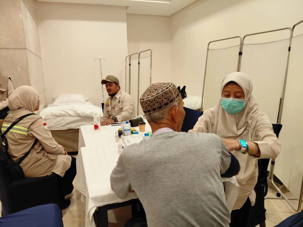 jemaah haji lansia akmal mch 2026.jpg