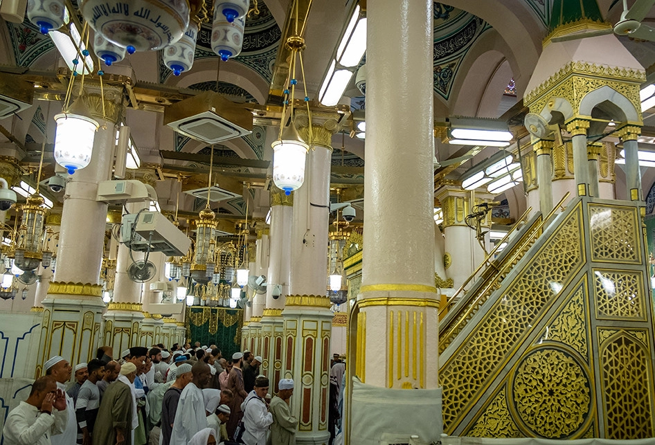 p_1557201965c09-taman-surga-masjid-nabawi.jpg